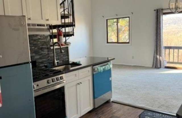 2 Alta Ct - 2 Alta Court West, Vernon Center, NJ 07462