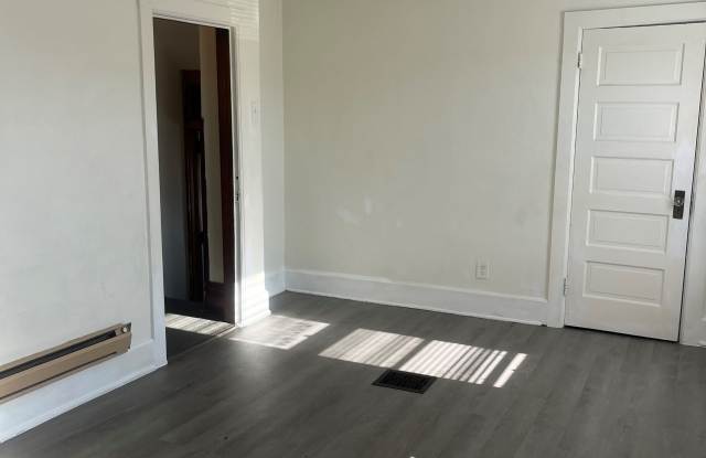 113 Ledgeview Avenue - 2 photos photos