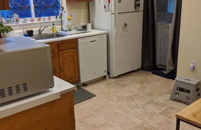 110 Knoll St. photos photos