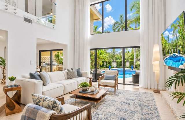 753 Villa Portofino Circle Gallery 2