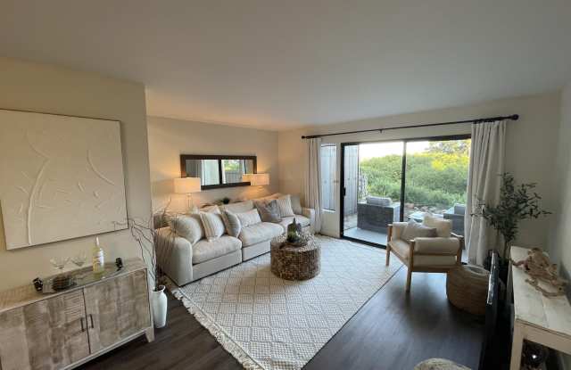 952 Miramonte Drive unit: 2 photos photos