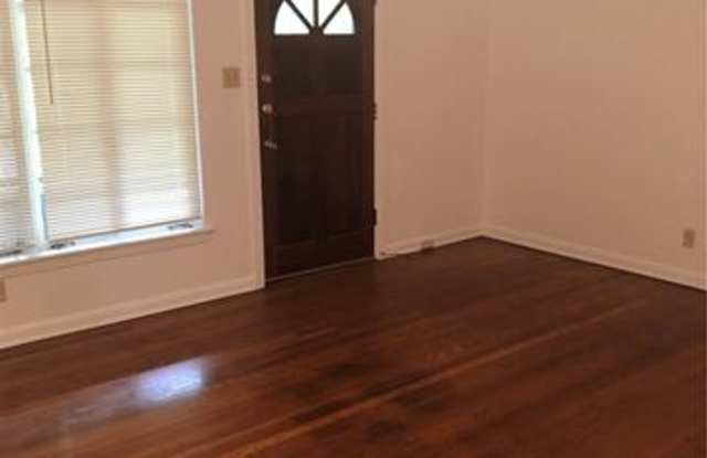 301 Hammack DR Gallery 2