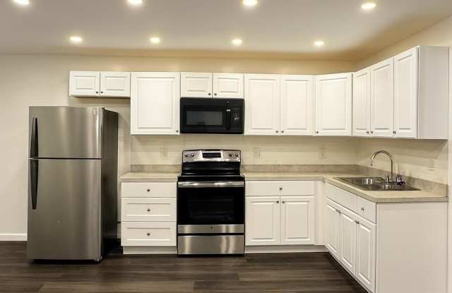 420 Broadway unit: 2 photos photos