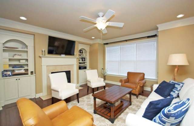 2106 Cobblestone Circle NE Gallery 4