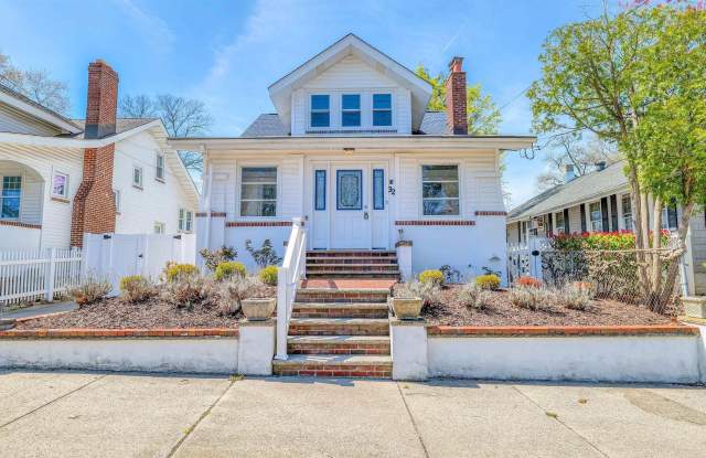 32 W Johnson Ave photos photos