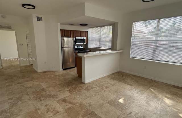 953 SW 10th St photos photos