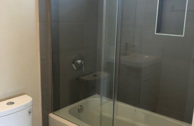 2677 Orchard Ave - 5-3 - 2677 S Orchard Ave, Los Angeles, CA 90007