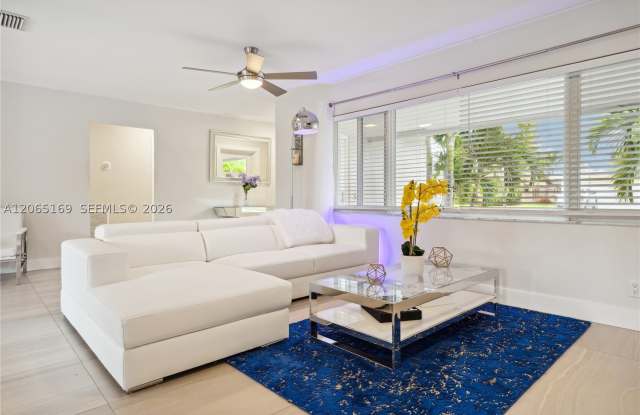 1424 NE 53rd Ct Gallery 3