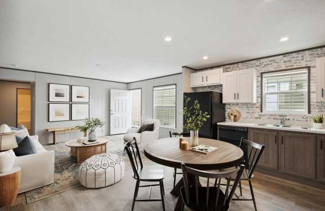 22 New Yorker Blvd. photos photos