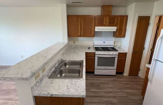 332 Norbeck Court Gallery 3