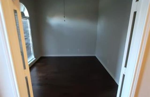 1805 Meadowlark Drive Gallery 2