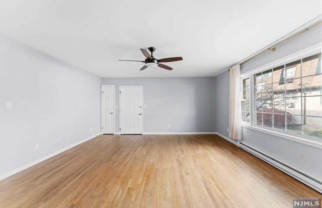 184 South Washington Avenue Gallery 4