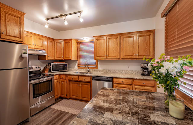 9092 Lexington Ave Ne - 9092 Lexington Ave N, Lexington, MN 55014