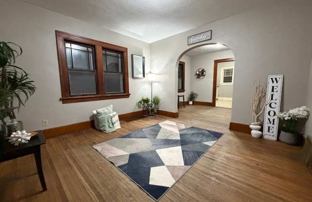 2 bed, 1 bath home for rent in Waterloo - 507 Reed Street, Waterloo, IA 50703