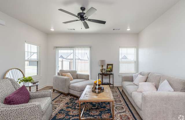 Beautiful New Abbington Subdivision! $1000 MOVE IN SPECIAL- Schedule a Showing Here at Our Model Unit! photos photos