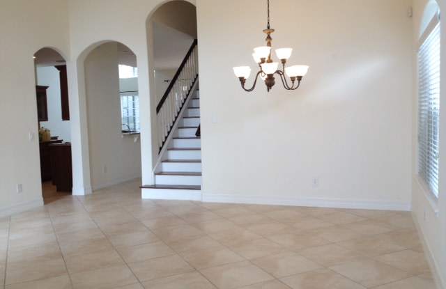 820 Spring Oak Circle Gallery 2