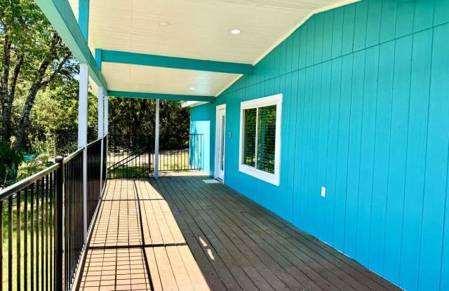 4 Bedroom Home with plenty of parking Gallery 4