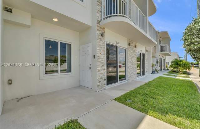 25871 SW 139th Ct Gallery 2