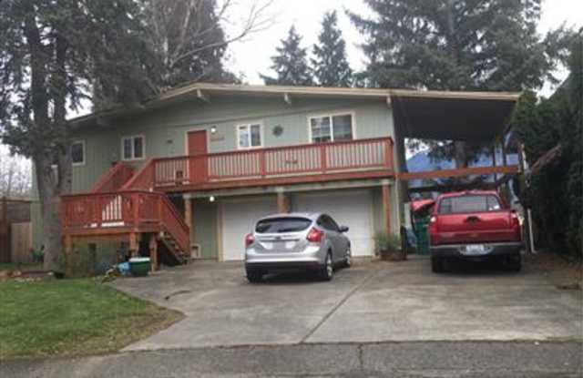 8428 Maple Avenue SE photos photos