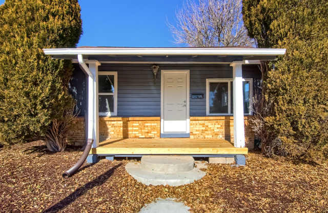 Updated 2BR Home with Modern Kitchen & Spacious Backyard photos photos Updated 2BR Home with Modern Kitchen & Spacious Backyard photos photos