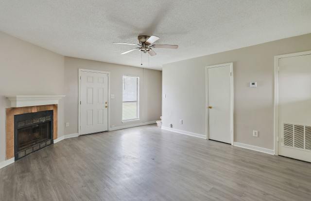 Now Leasing- 2 Bedroom Townhouse in Pearl photos photos