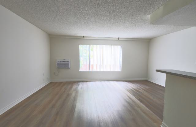 2928 W Leeward Ave Gallery 3
