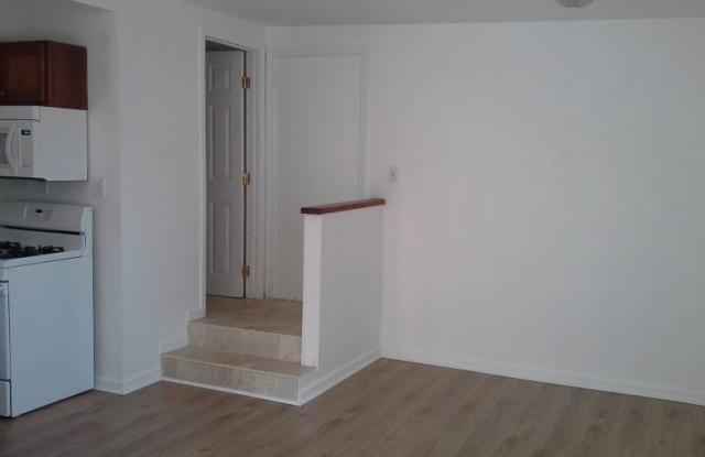 6445 West 87th Street Gallery 3
