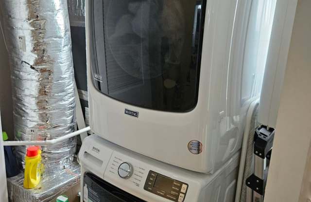 Charming 5 Bedroom-No Broker Fee photos photos