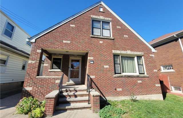 532 16th Street unit: Lower photos photos