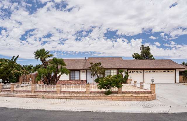 Beautiful large corner lot photos photos