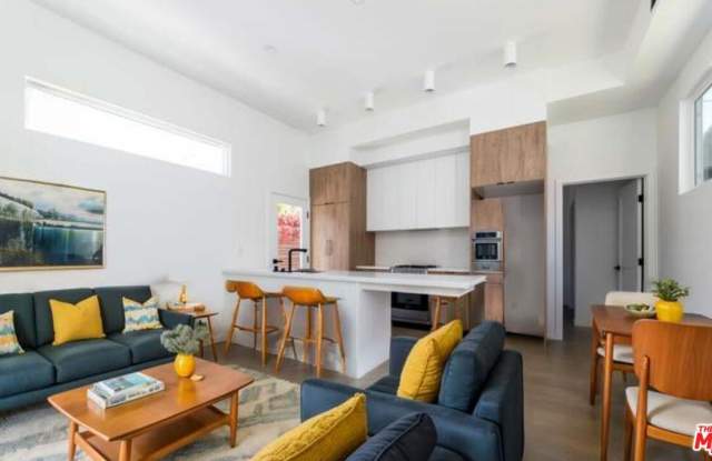 1332 Silver Lake Blvd - 1332 Silver Lake Boulevard, Los Angeles, CA 90026