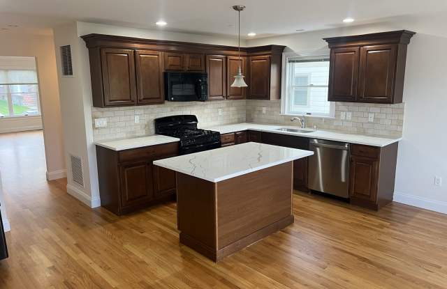 37 Oak Ave photos photos