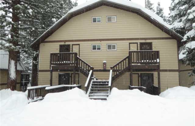 141 Lakeview Boulevard - 141 Lakeview Boulevard, Mammoth Lakes, CA 93546