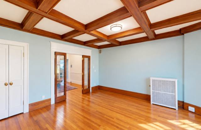 176 Naples Gallery 2