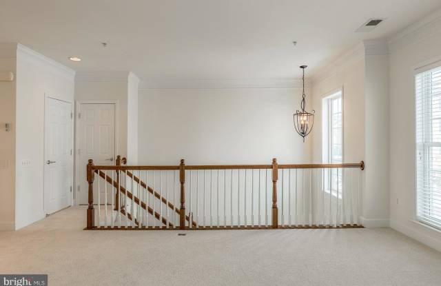 2355 BROOKMOOR LANE Gallery 4