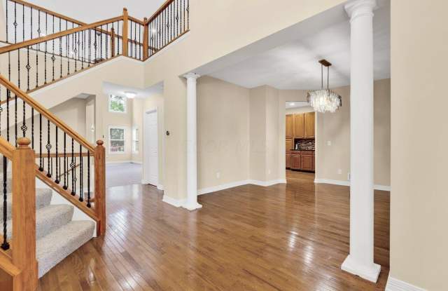 6935 Blue Holly Drive Gallery 4