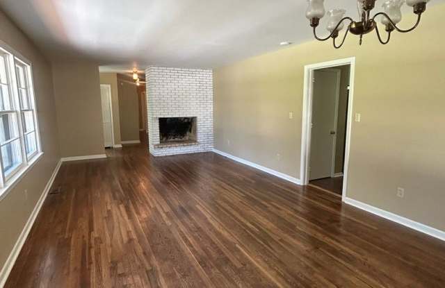 104 Galaxie Place Gallery 4