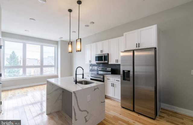 411 W HEWSON STREET photos photos