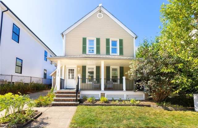 1212 W 67th Street photos photos