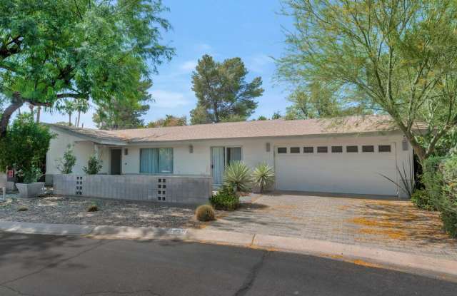 4629 E. Earll Dr Phoenix, AZ 85018 - 4629 East Earll Drive, Phoenix, AZ 85018