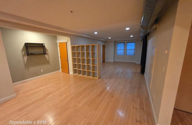 Somerville 2 BD 2 BATh Gem Available 9/1 Gallery 1