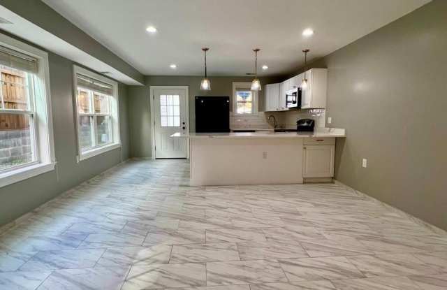 620 NOTABENE Drive - 620 Notabene Drive, Alexandria, VA 22305