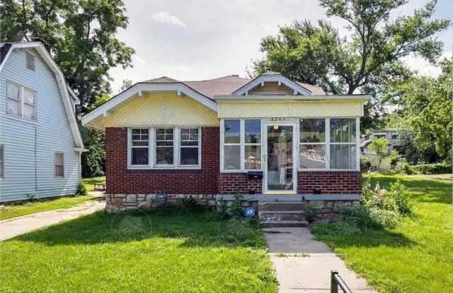 5241 Brookwood Avenue, Kansas City, MO photos photos