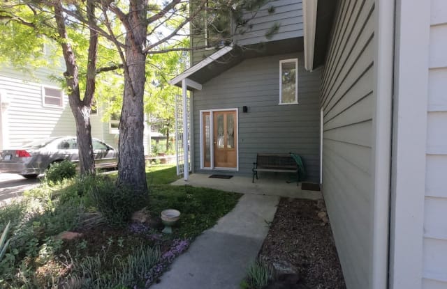 122 Genesee Court - 122 Genesee Court, Boulder, CO 80303