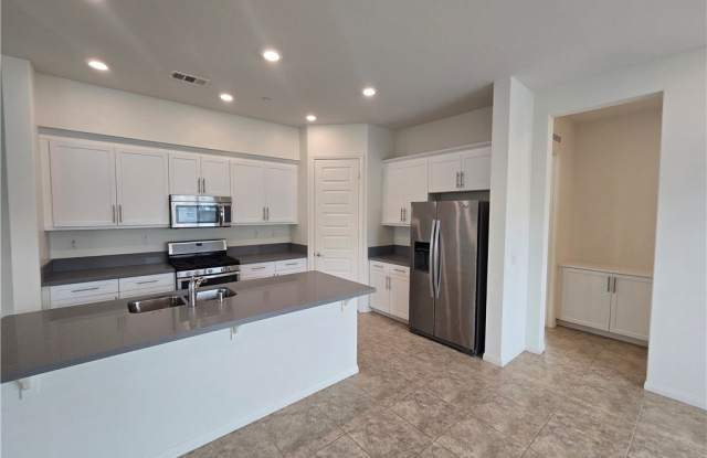 73 Plateau - 73 Plateau, Irvine, CA 92618