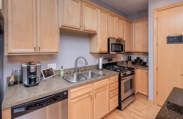 240 Spring St - 240 Spring Street, St. Paul, MN 55102 240 Spring St - 240 Spring Street, St. Paul, MN 55102