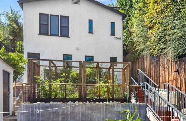 2049 Lake Shore Ave photos photos