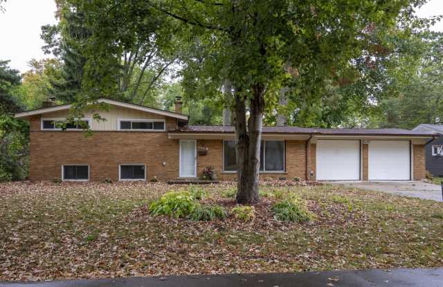 46254 Custer Avenue photos photos