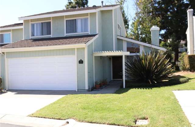 33101 Halfmoon Court Gallery 2