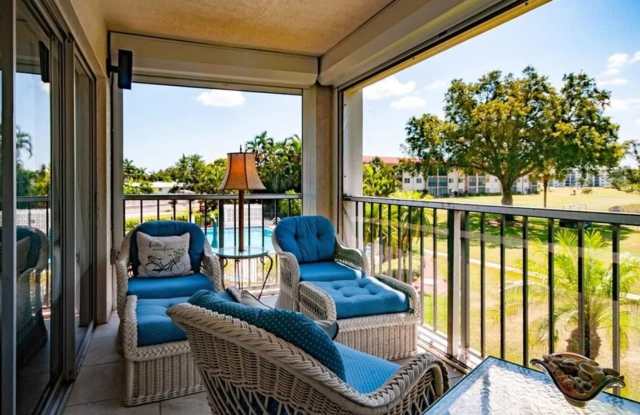 **FREE GOLF**CHARMING - FURNISHED SEASONAL RENTAL**2 BEDS/2 BATHS**NEAR DOWNTOWN NAPLES** photos photos